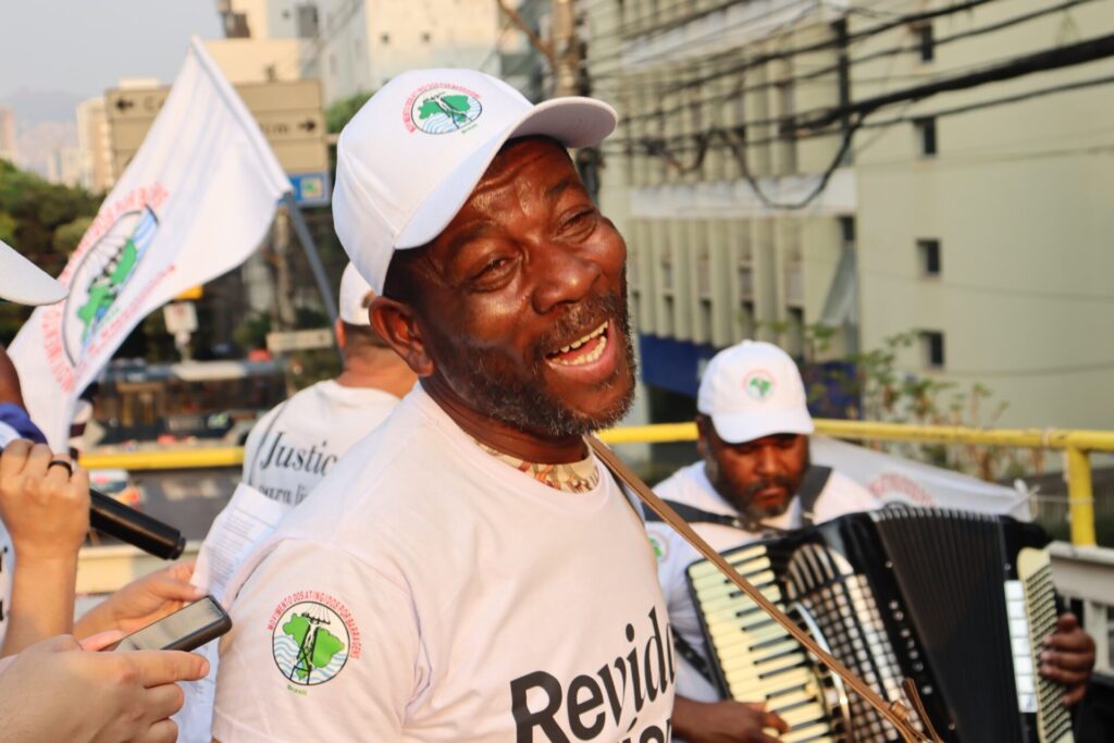 MAB faz atos em BH para exigir participação efetiva em acordos por reparação (Foto: Juliana Nicoli/ MAB)