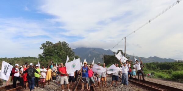 MAB faz ato no Espírito Santo (Foto: Juliana Nicoli)